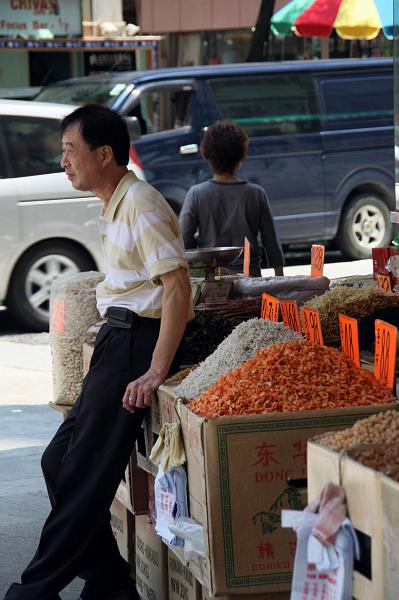 Street_Shop_Food3.jpg - on the street...