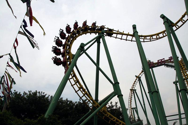 HappyValley_RollerCoaster_1.jpg - Shenzhen: Happy valley is a fun park... See the next slide, why i was unfortunately not on this roller coaster...