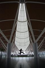 Airport_Art_Patrick_Jump_01